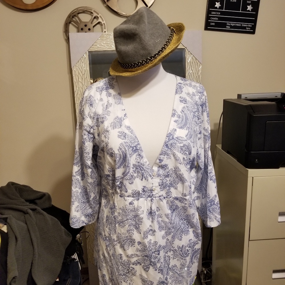 Eddie Bauer blue and white blouse